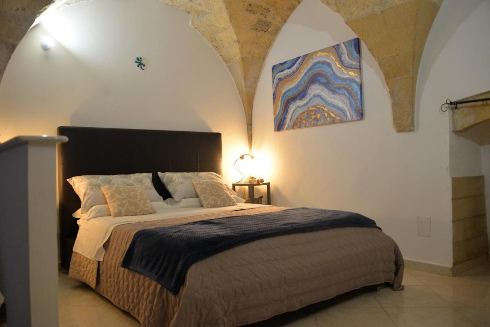 Stella Del Barocco Apartment เลชเช ภายนอก รูปภาพ