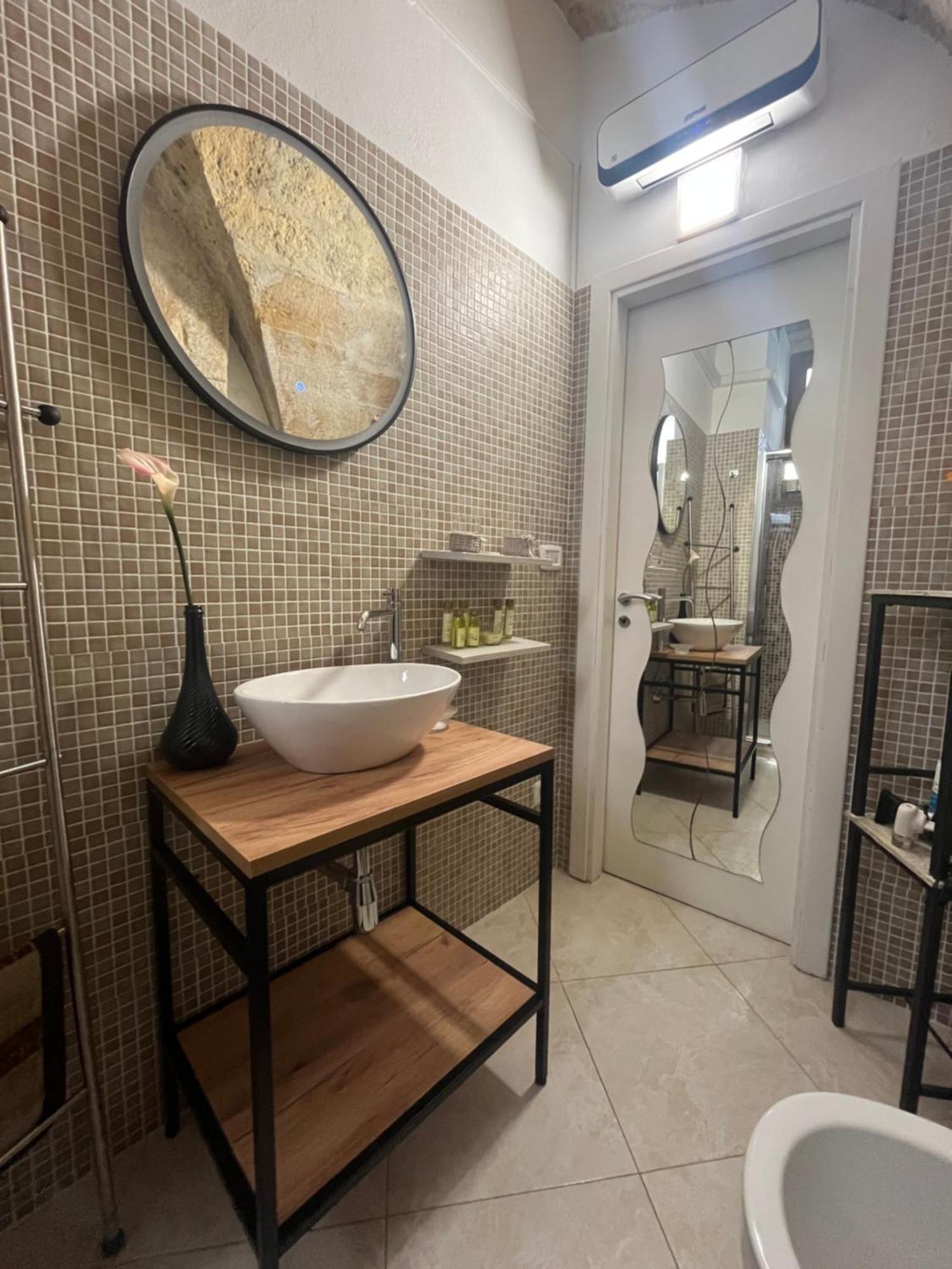 Stella Del Barocco Apartment เลชเช ภายนอก รูปภาพ