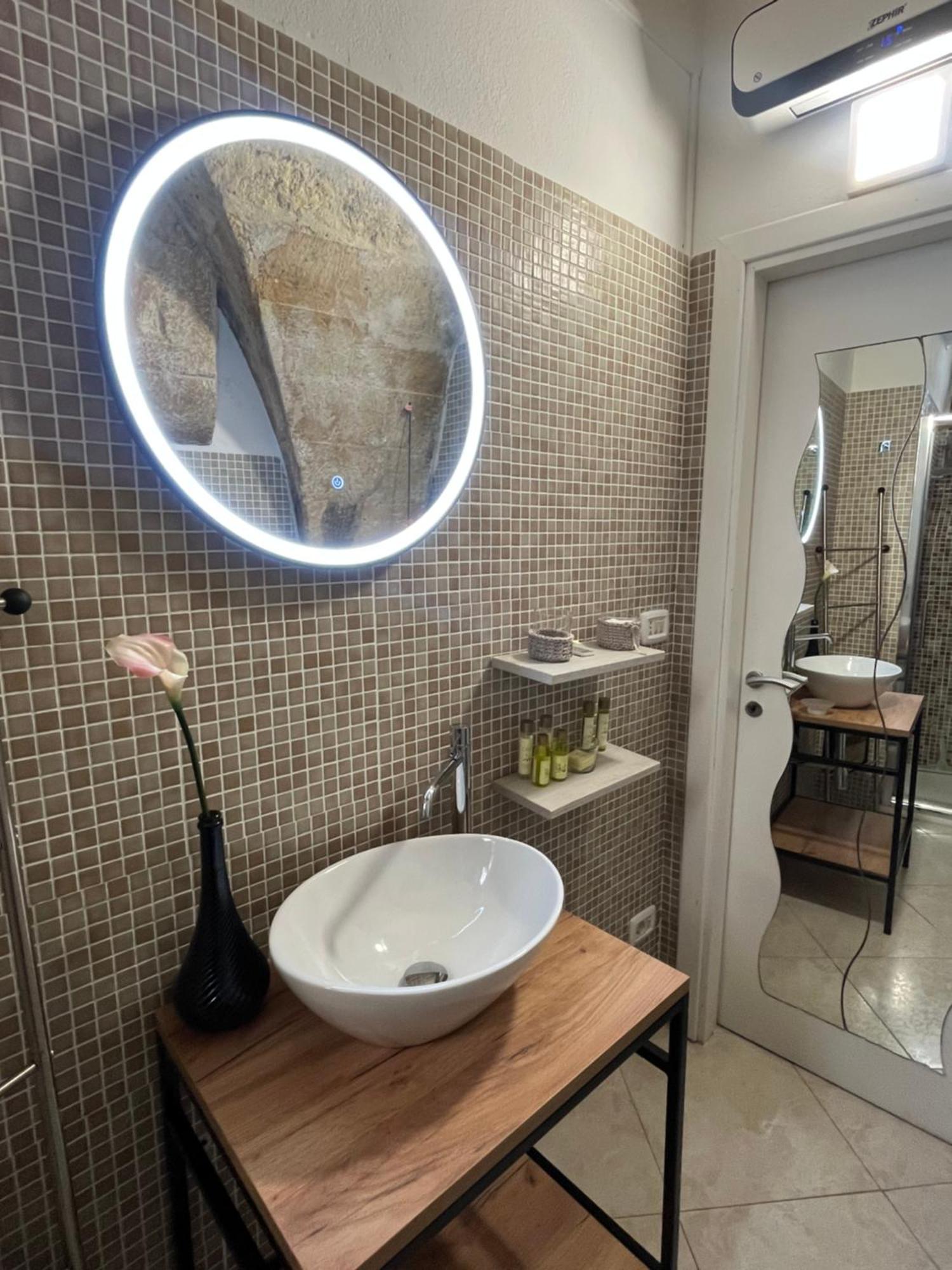 Stella Del Barocco Apartment เลชเช ภายนอก รูปภาพ